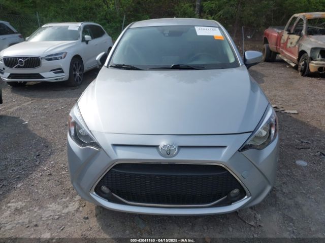 3MYDLBJV3LY709015 Toyota YARIS LE