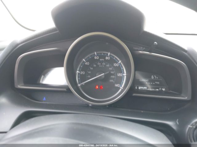 3MYDLBJV3LY709015 Toyota YARIS LE