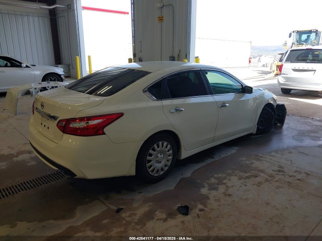 1N4AL3AP4GC114218 Nissan 2016