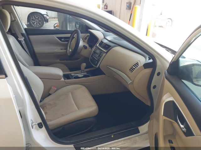 1N4AL3AP4GC114218 Nissan 2016