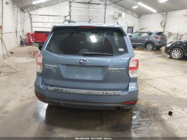 JF2SJAWC0JH532561 Subaru Forester 2.5i Touring