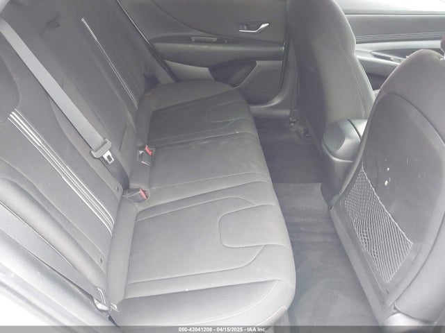 5NPLN4AG3NH074525 Hyundai ELANTRA SEL