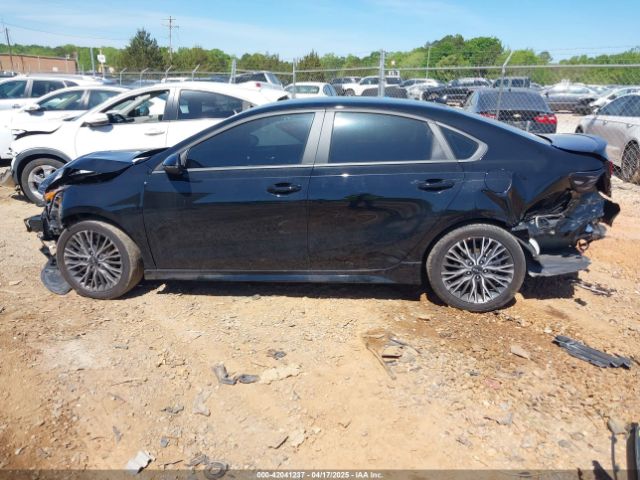 3KPF54AD2PE685043 KIA Forte Gt-line