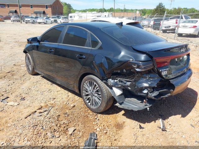 3KPF54AD2PE685043 KIA Forte Gt-line