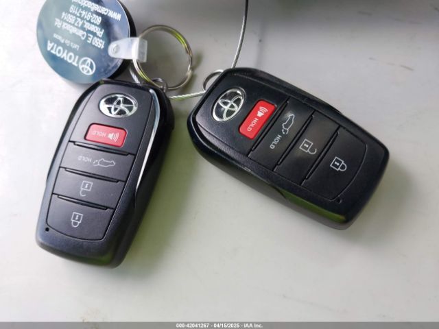5TDKDRAH3RS051413 Toyota Highlander Le
