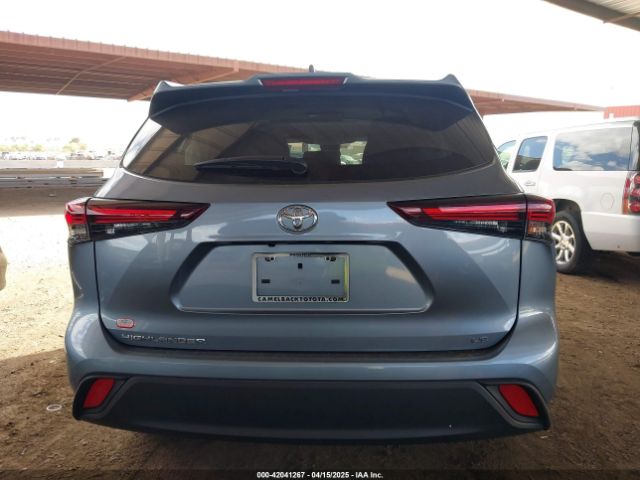5TDKDRAH3RS051413 Toyota Highlander Le