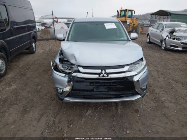 JA4AZ3A37HZ011020 Mitsubishi Outlander Se