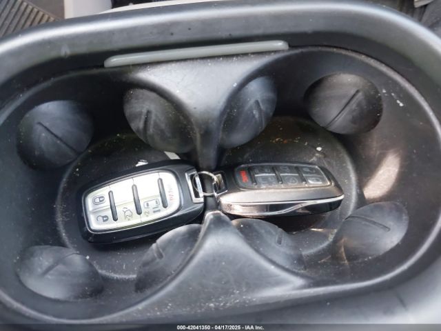2C4RC1GG2HR668925 Chrysler Pacifica Limited