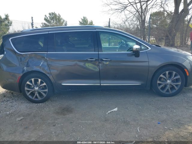 2C4RC1GG2HR668925 Chrysler Pacifica Limited
