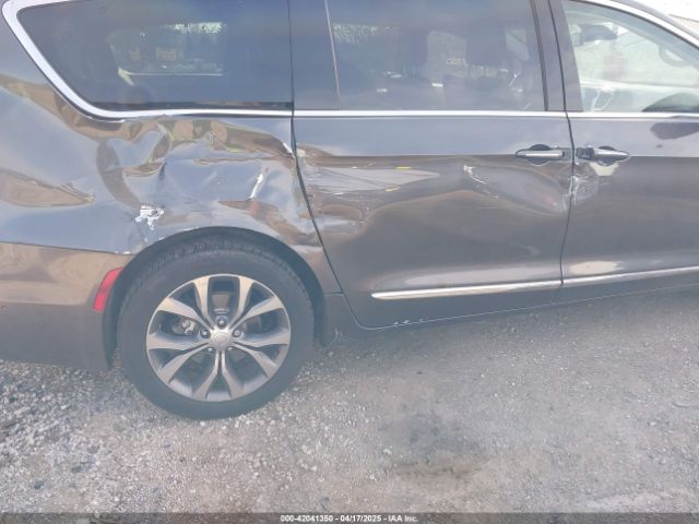2C4RC1GG2HR668925 Chrysler Pacifica Limited