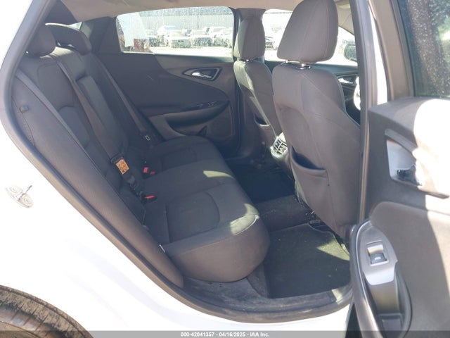 1G1ZE5STXHF186628 Chevrolet MALIBU 1LT