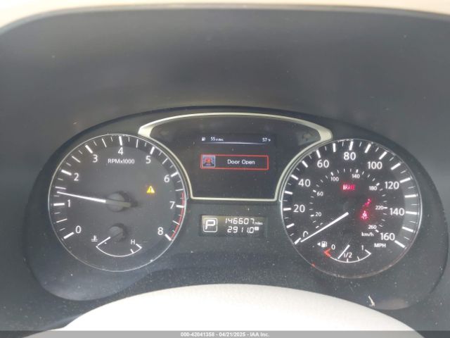 5N1AR2MNXEC705742 Nissan Pathfinder S
