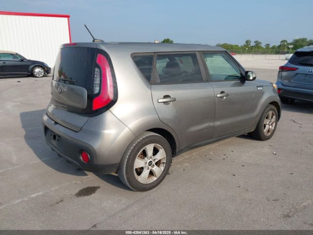 KNDJN2A22J7601923 KIA Soul