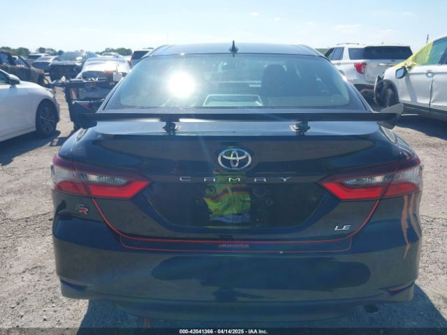 4T1C11AK0MU563298 Toyota CAMRY LE