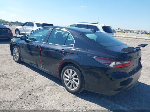 4T1C11AK0MU563298 Toyota CAMRY LE