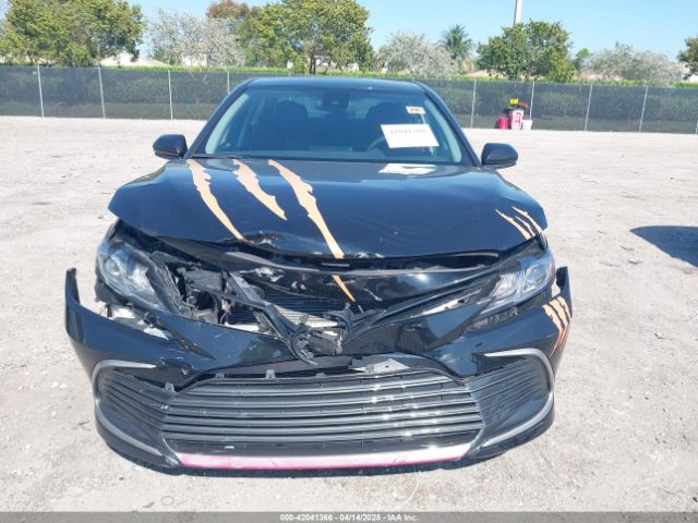 4T1C11AK0MU563298 Toyota CAMRY LE