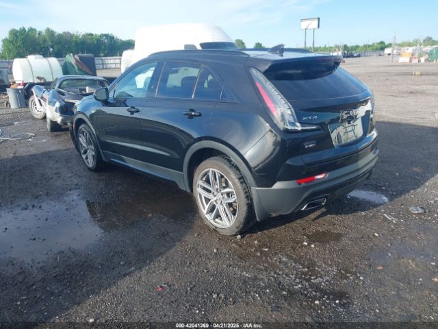 2019 CADILLAC XT4 1GYFZFR47KF159925 Photo 2