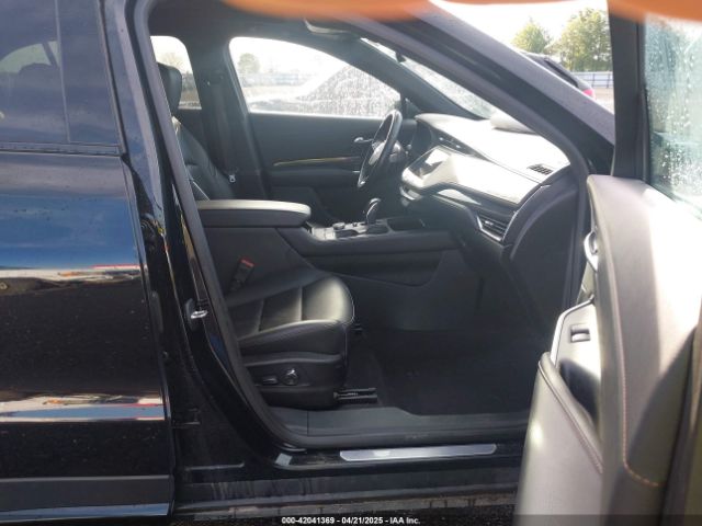 2019 CADILLAC XT4 1GYFZFR47KF159925 Photo 4