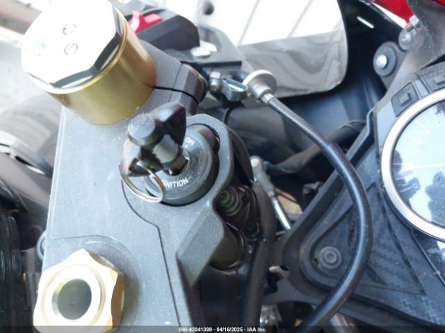 2017 SUZUKI GSX-R750 JS1GR7MA1H2101512 Photo 10