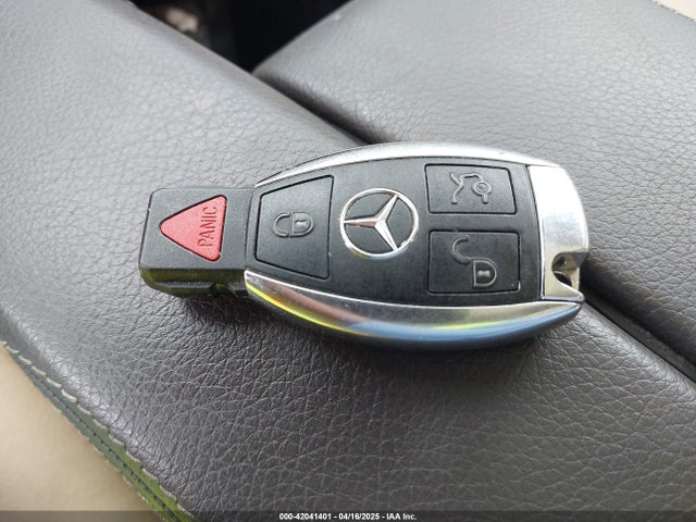 WDCGG5HB0EG326077 Mercedes-Benz GLK 350