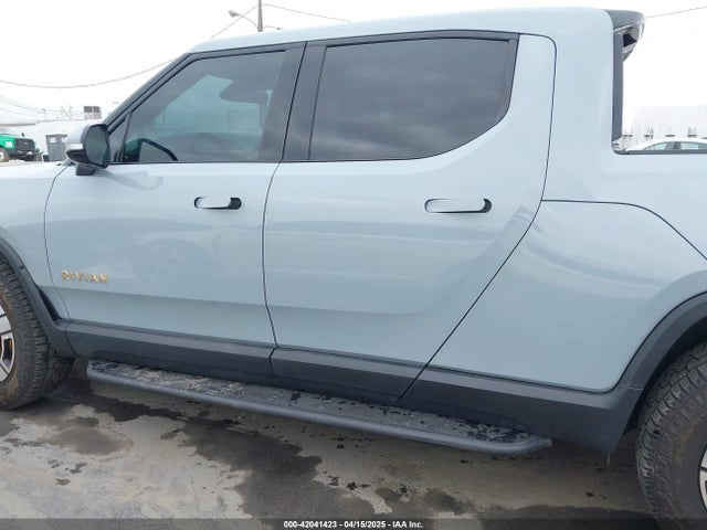 7FCTGAAL3PN017339 Rivian R1t Launch Edition