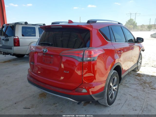 JTMWFREV1HJ120672 Toyota Rav4 Xle