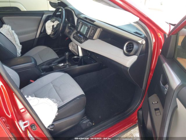 JTMWFREV1HJ120672 Toyota Rav4 Xle