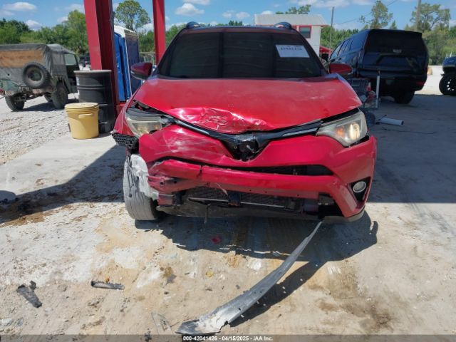 JTMWFREV1HJ120672 Toyota Rav4 Xle
