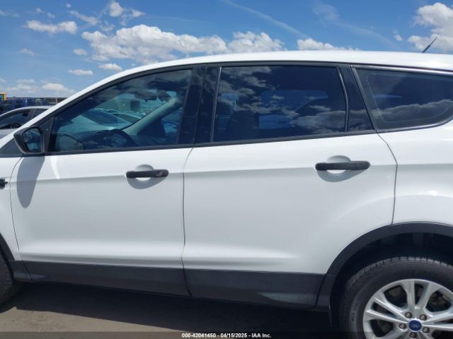 1FMCU0F76KUC27951 Ford ESCAPE S
