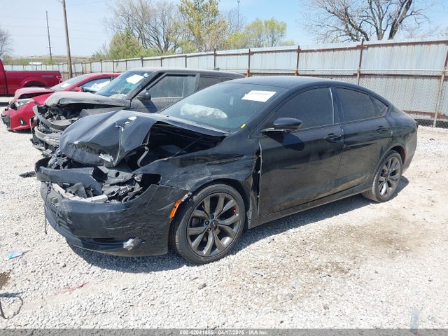 1C3CCCBG6FN516704 Chrysler 200 S