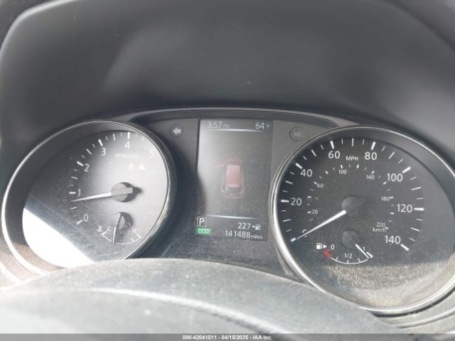 JN8AT2MT3HW394022 Nissan ROGUE SV