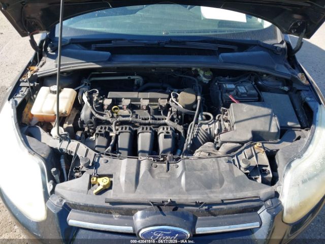 1FADP3K25EL161324 Ford FOCUS SE