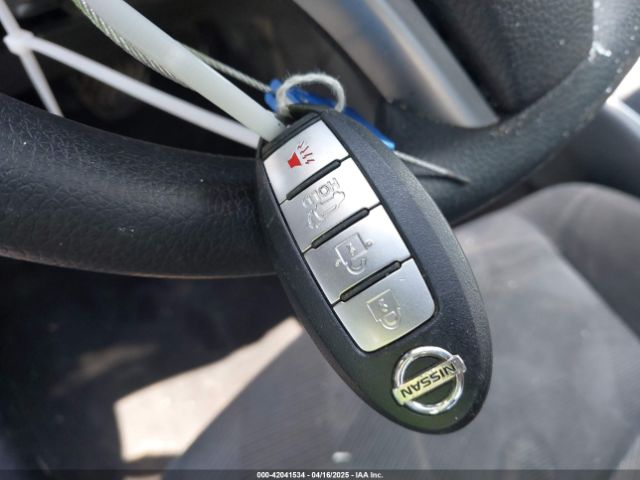 KNMAT2MV5GP721526 Nissan ROGUE SV