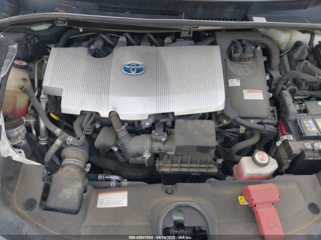 JTDKARFU8K3069783 Toyota Prius Le