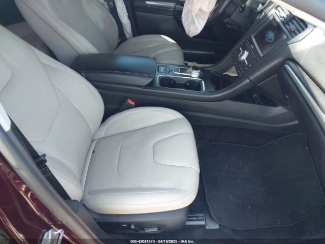 3FA6P0RU8HR321040 Ford Fusion Hybrid Titanium