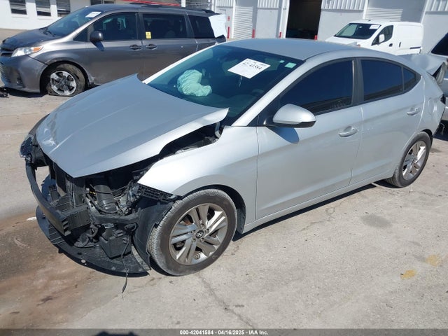 5NPD84LF1KH430188 Hyundai ELANTRA SEL