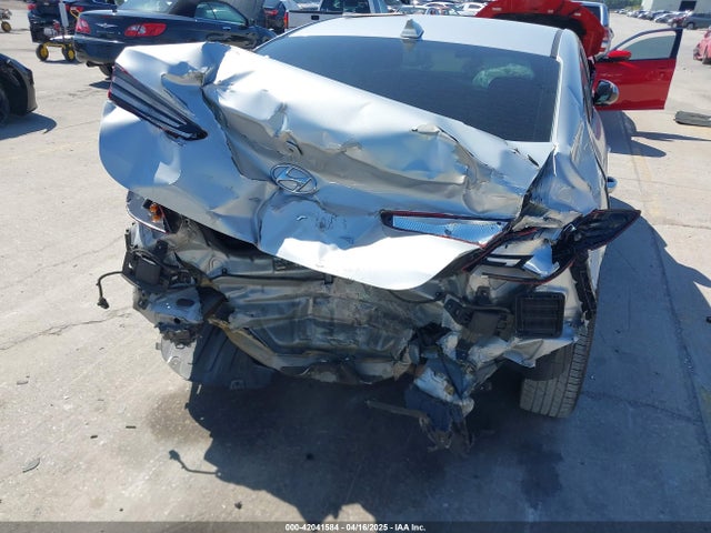 5NPD84LF1KH430188 Hyundai ELANTRA SEL
