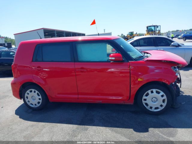 JTLZE4FE1FJ068026 Scion XB
