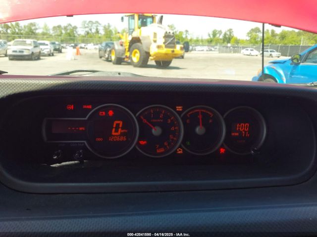 JTLZE4FE1FJ068026 Scion XB