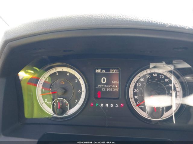 2017 RAM 1500 3C6RR6KTXHG573008 Photo 6