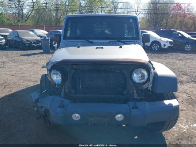1C4BJWDG9FL722218 Jeep Wrangler Unlimited Sport