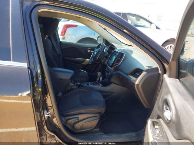 2017 JEEP CHEROKEE 1C4PJLCB4HW586821 Photo 4