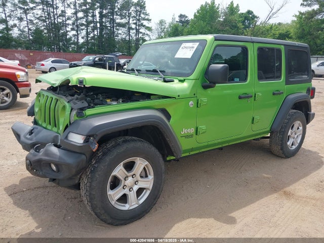 1C4HJXDN5JW320220 Jeep Wrangler Unlimited Sport S 4x4
