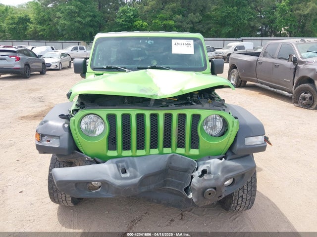1C4HJXDN5JW320220 Jeep Wrangler Unlimited Sport S 4x4