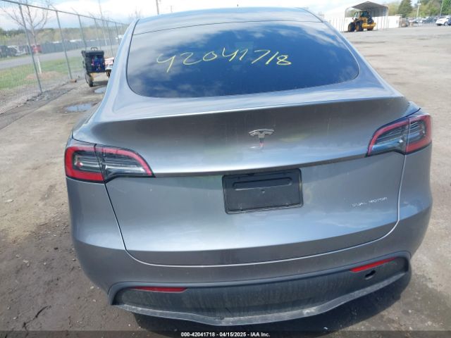 7SAYGDEE4SA341299 Tesla Model Y Long Range Dual Motor All-wheel Drive