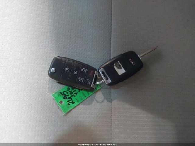 KNDMB5C17G6084760 KIA SEDONA LX