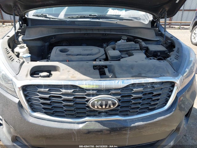 5XYPGDA32KG437294 KIA Sorento 2.4l Lx