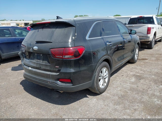 5XYPGDA32KG437294 KIA Sorento 2.4l Lx