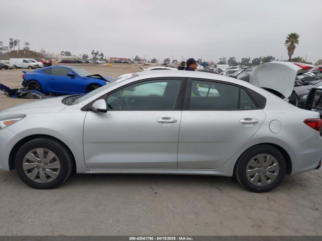 3KPA24AB2KE164642 KIA RIO S