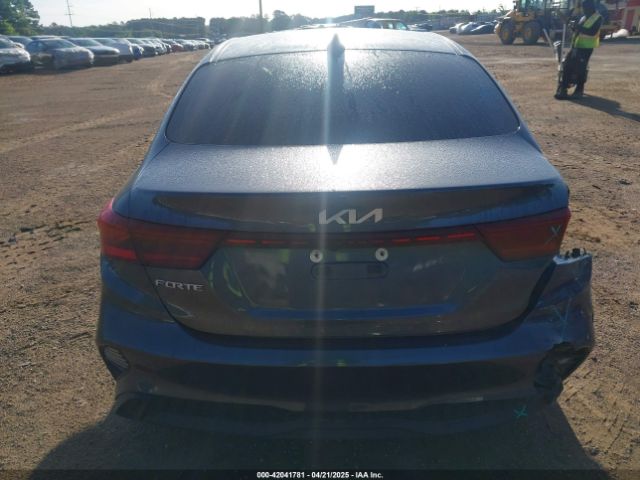 3KPF24AD0NE471920 KIA Forte Lxs